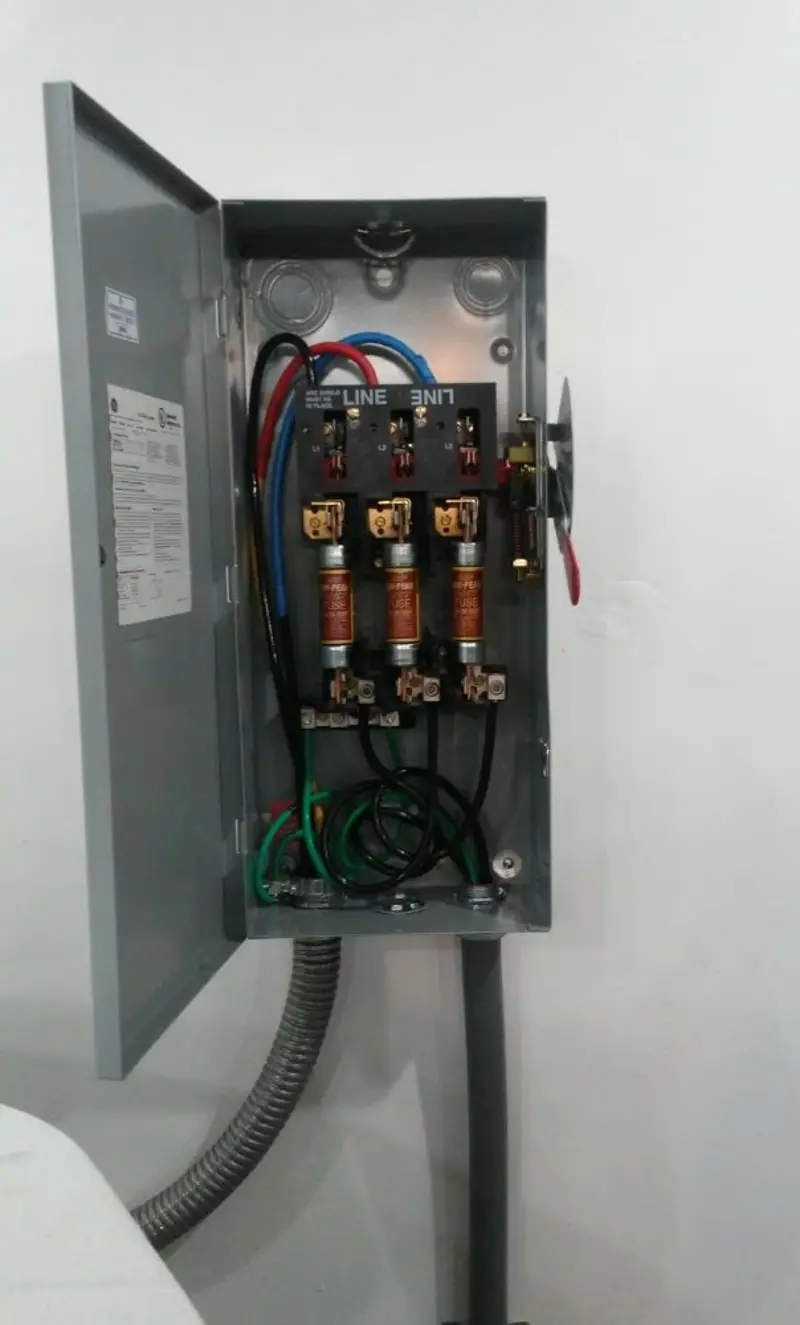 Three-phase disconnect switch installed for Electrical Wiring & Rewiring in Paxton